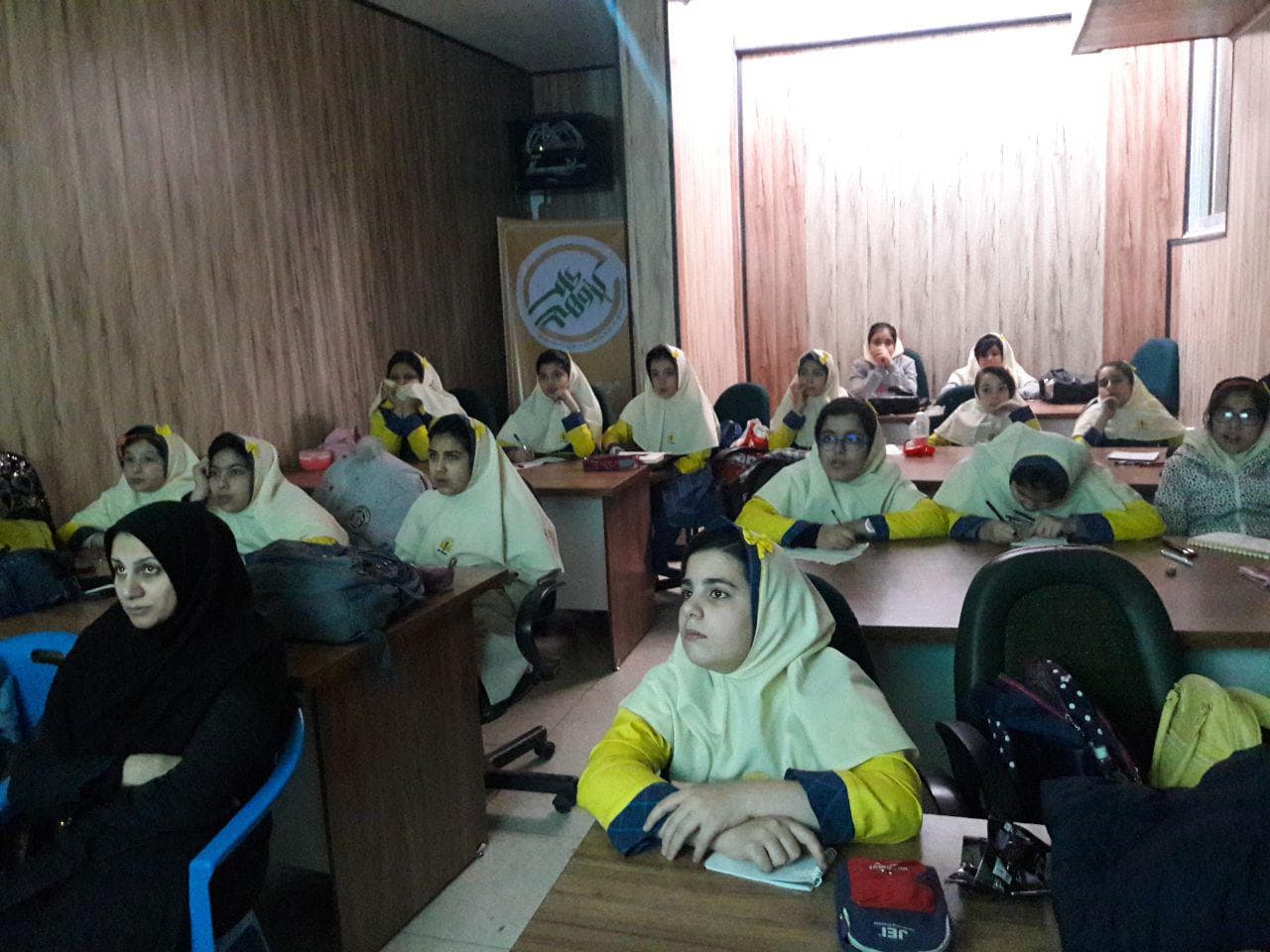 Half-day life sciences camp for fifth grade elementary students, hadise mehr Elementary School (2)